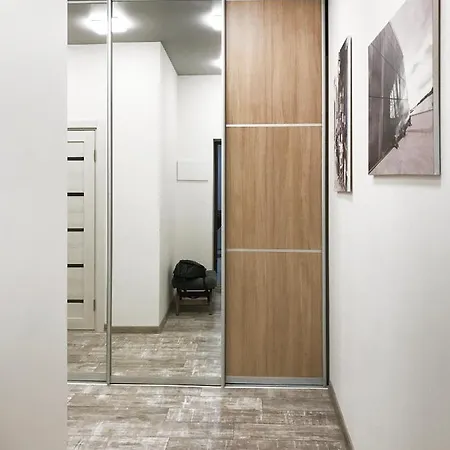 Lion King Lesya Ukrainka Apartment *