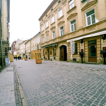 Apartment Lion King Lesya Ukrainka Lviv